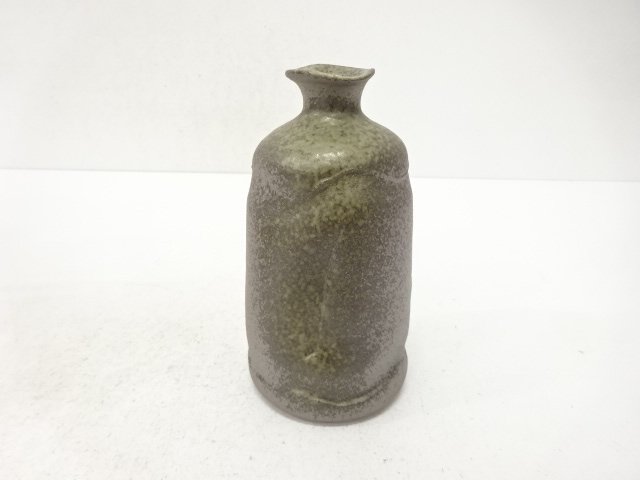 JAPANESE POTTERY / HANIRE FLOWER VASE / ASH GLAZE